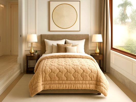 Beige simple éclairé par Couvre