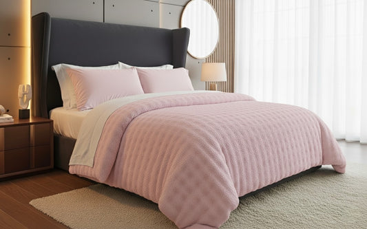 Rose éclairée au Couvre